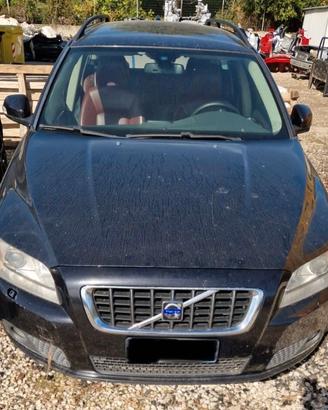 Volvo V70 D5 anno 2009 per ricambi (2a)