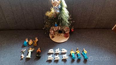 Presepe Nardi anni 70 con 17 pezzi