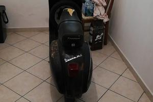 Piaggio Vespa 50 R (V5A1) - 1966