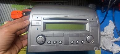 autoradio lancia y con codice incluso 