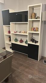 Credenza alta laccata lucida