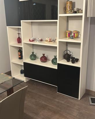 Credenza alta laccata lucida