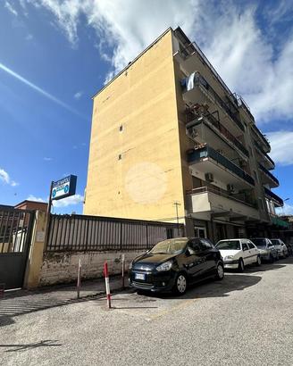 5 LOCALI A NAPOLI