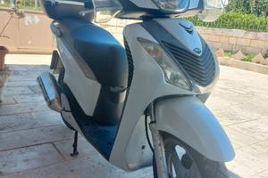 scuter Honda SH 150 2011