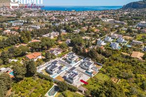 Via Castelforte Nuova Villa 368 mq con giardino
