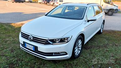 Volkswagen Passat Variant 2.0 TDI Executive BlueMo