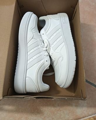 scarpe adidas nuove