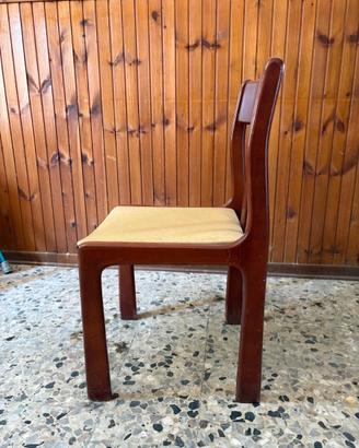 Sedie di legno