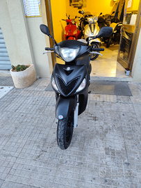 Suzuki sixteen 150