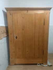 Armadio dispensa tirolese 