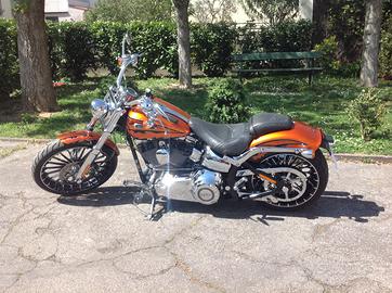 Harley-Davidson Breakout C.V.O. - 2014