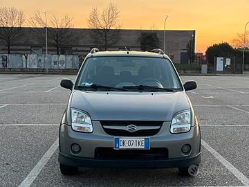 SUZUKI 4x4 benzina 1.5 neopatentati