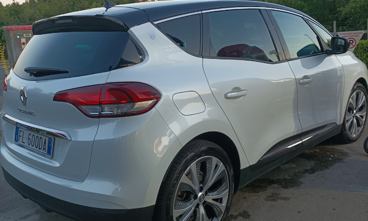 Renault Scenic IV serie
