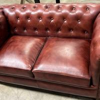 Divani Chesterfield in vera pelle nuovi