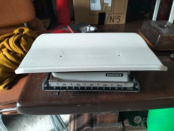 Bilancia pesa Neonati 