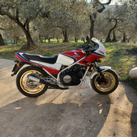 Honda VF 750 F