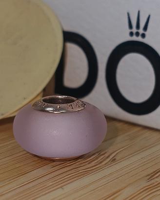 charm in vetro di murano rosa opaco pandora