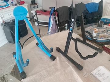 coppia di stand peer chitarra  da pavimento