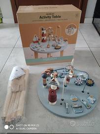 Little dutch Activity table
