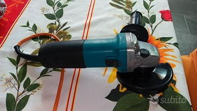 Smerigliatrice Makita 9554nb