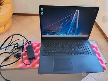 DELL 15,6 FHD i5-11th 8-Core 16/750GB Win11 Gaming