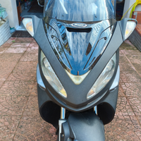 Malaguti Madison Black Rider S 200