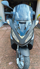 Malaguti Madison Black Rider S 200