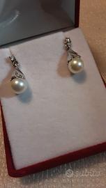 Orecchini oro bianco 18kt con perle e diamanti