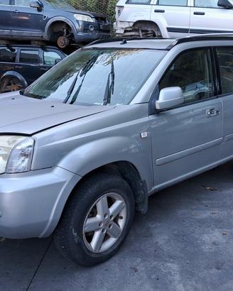 NISSAN X-TRAIL 2005 SOLO PER RICAMBI