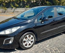 Peugeot 308 1.6 8V e-HDi 5p. Sport