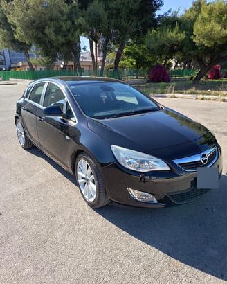 Opel Astra J Cosmo 2010