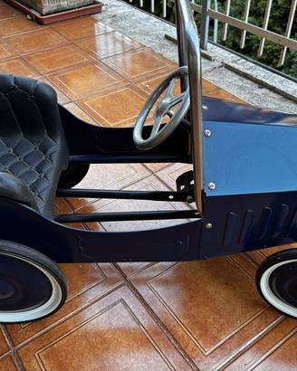 Macchina a pedali vintage