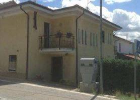 Immobile in asta di 348 m² con 5 locali a Rodello