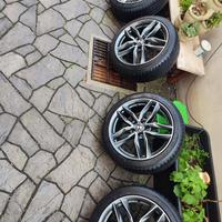 set cerchi 225/45/19 gommate nuove