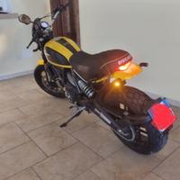 Ducati scrambler icon 800