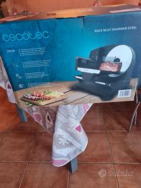 Affettatrice da casa marca cecotec nuova mai usata