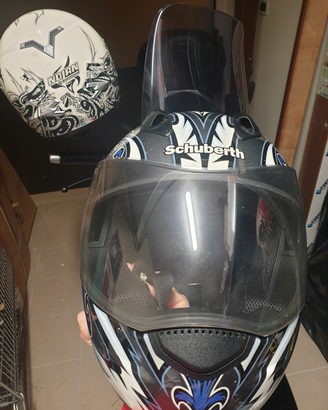 Casco schuberth R1