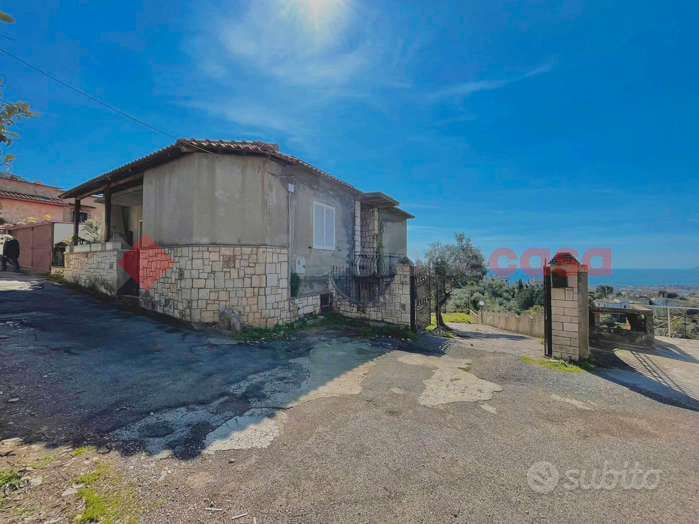 House in Terracina, Piazza Palatina - Vista 2