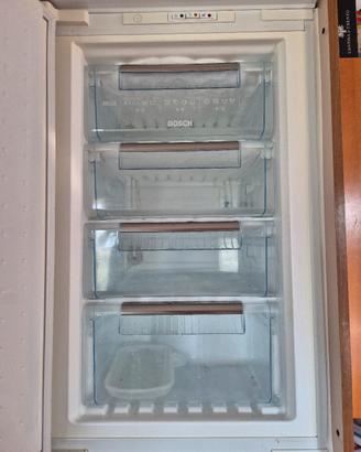 congelatore bosh GID 18a