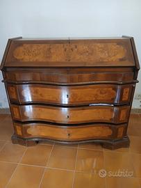 como' intarsiato e 2 comodini