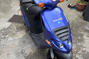 Motorino piaggio NTT Sal1t