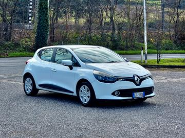Renault Clio 1.2 75CV GPL 5 porte Costume National