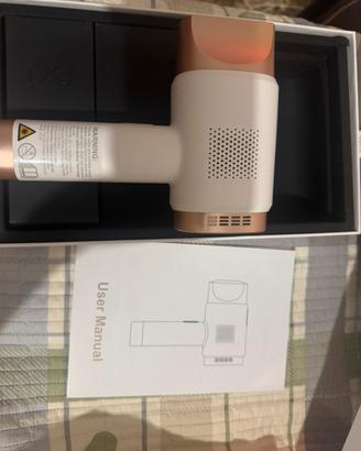 Epilatore luce pulsata con funzione di raffreddame