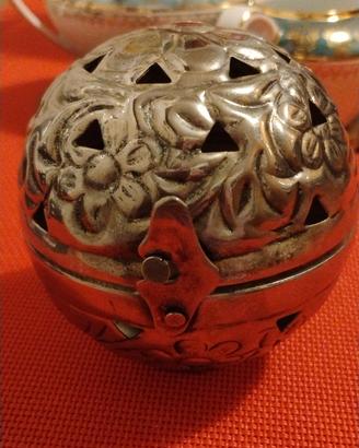 sfera metallo lavorato vintage contenitore 