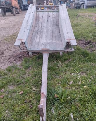 carro in legno 