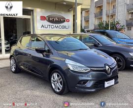 RENAULT Clio dCi 8V 90 CV 5 porte Moschino Inten