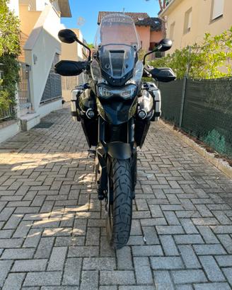 Triumph 900 Gt Pro
