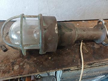 Lampada marinara in ottone