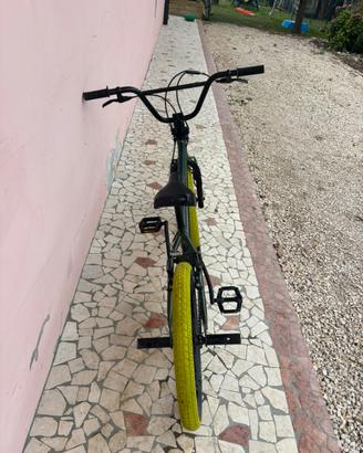 bmx verde e gialla