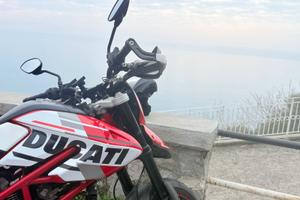 Ducati Hypermotard 796